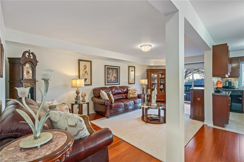28 Elderberry Avenue Property Photo 5
