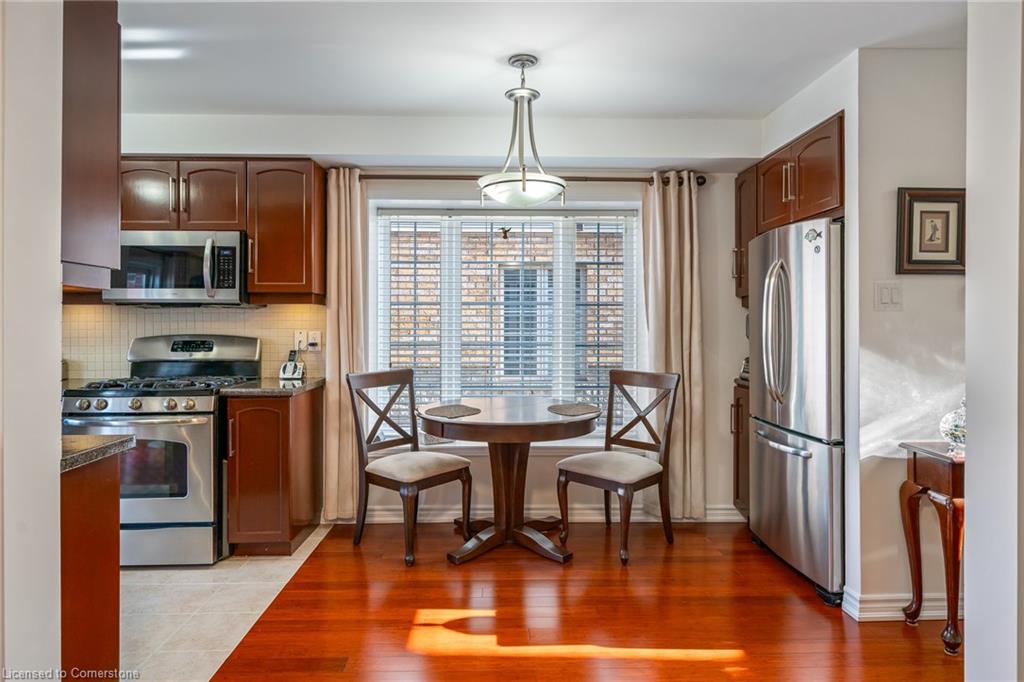 28 Elderberry Avenue Property Photo 8