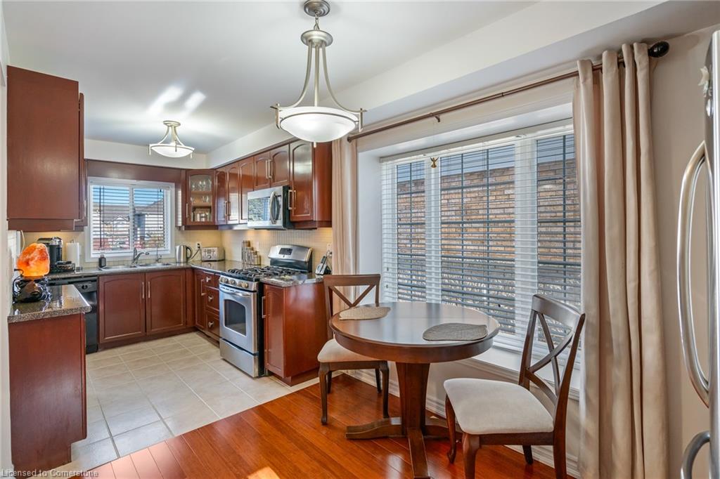 28 Elderberry Avenue Property Photo 9