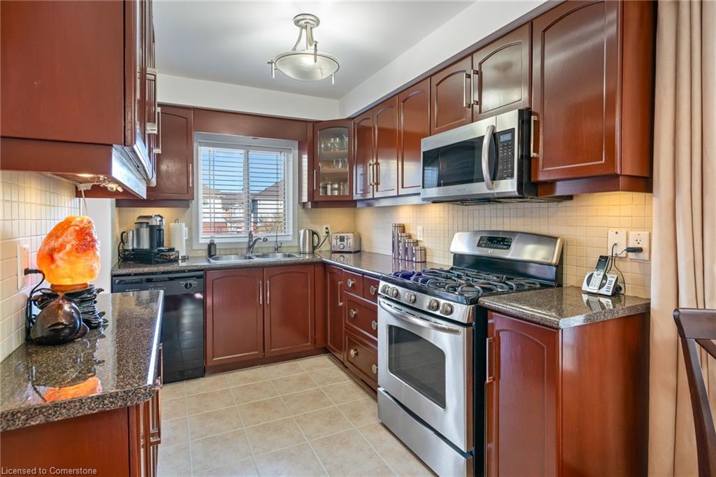 28 Elderberry Avenue Property Photo 11