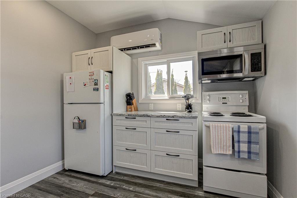20 4th Avenue Property Photo 28