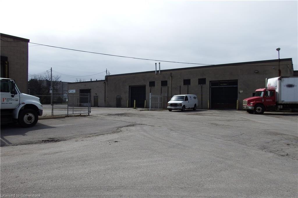 2-789 Woodward Avenue Property Photo 3