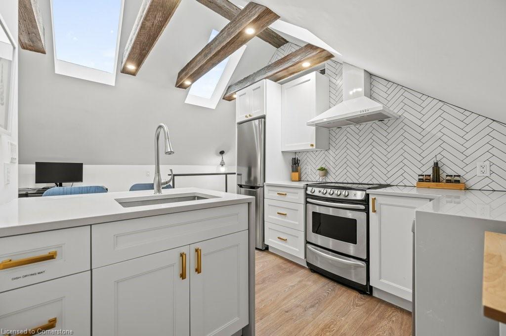 11 Mansion Street Property Photo 18