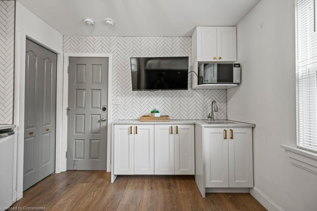 11 Mansion Street Property Photo 26
