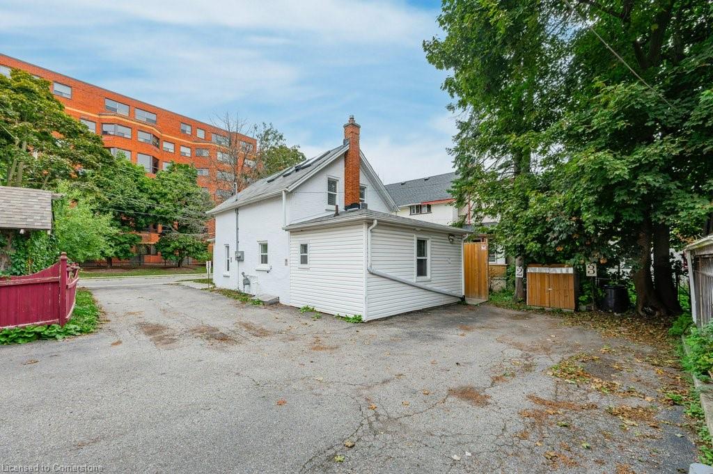 11 Mansion Street Property Photo 31
