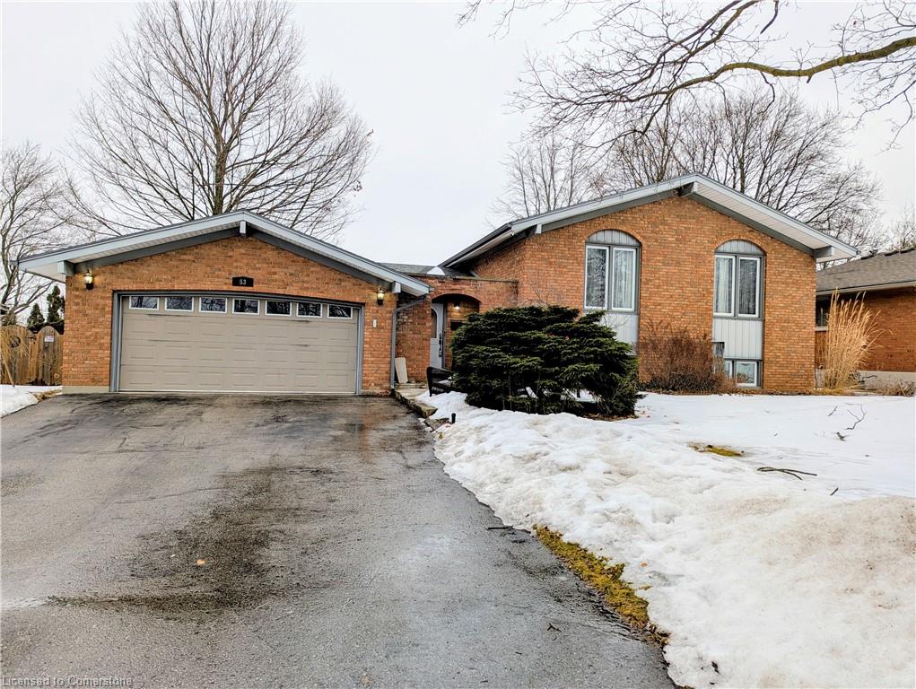 53 Berkley Crescent Property Photo 1