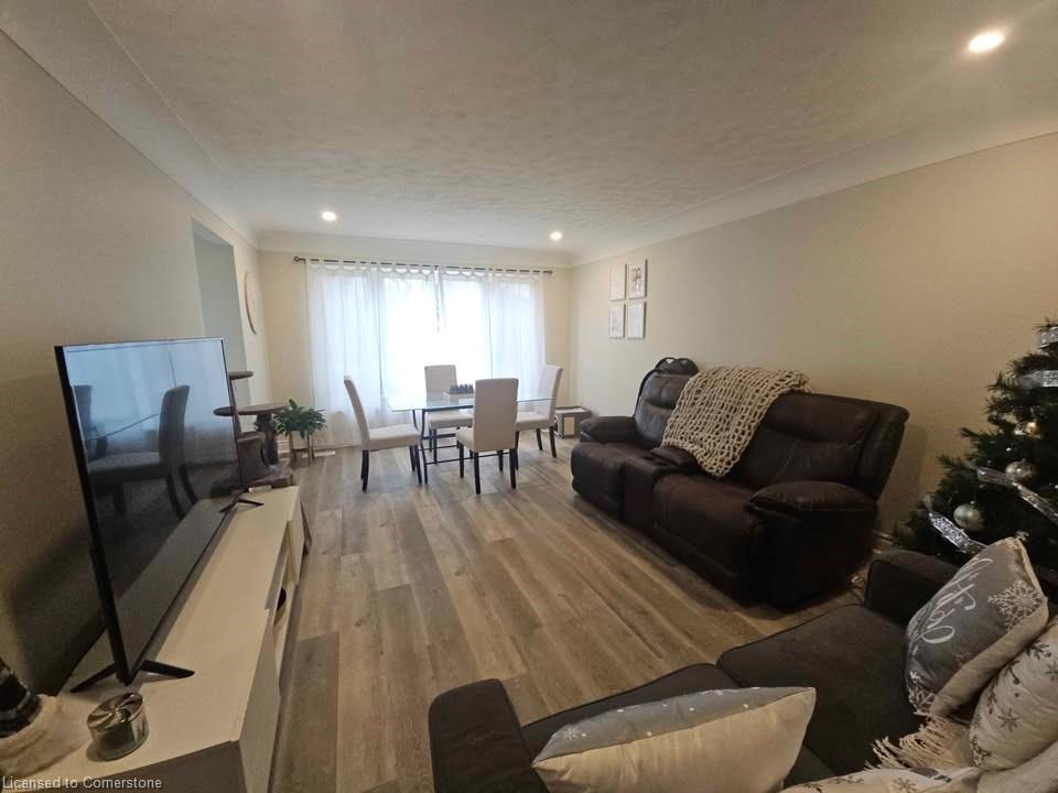 227 Fernwood Crescent Property Photo 3