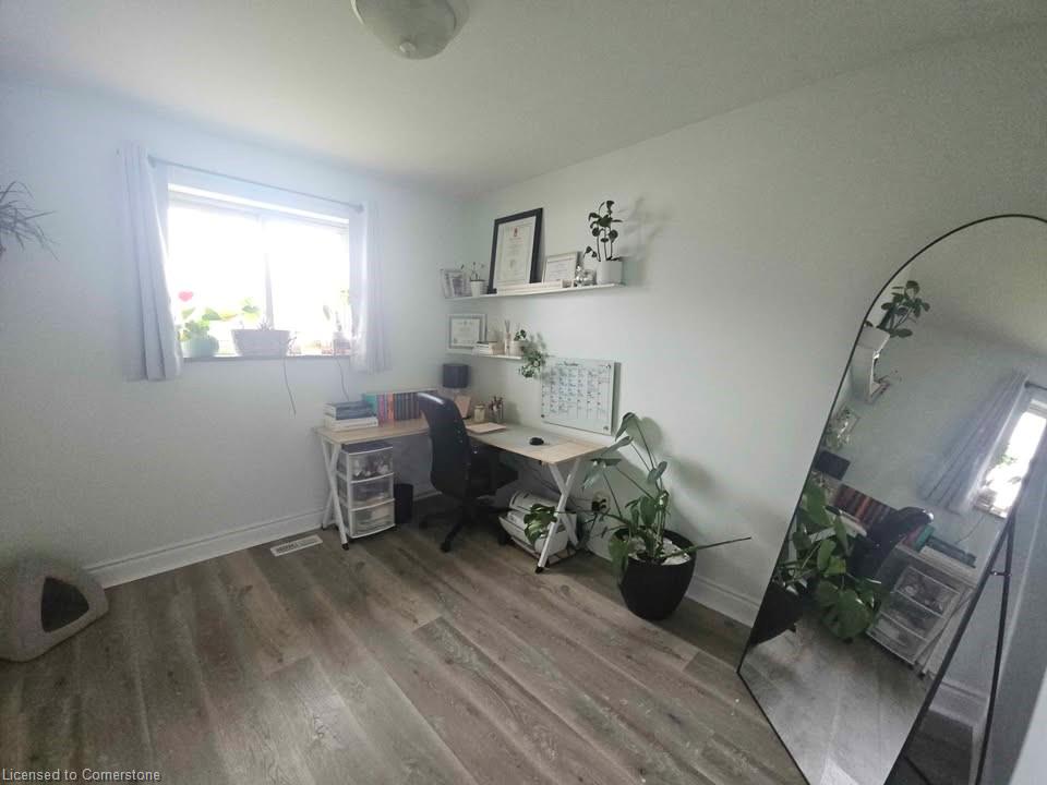 227 Fernwood Crescent Property Photo 7