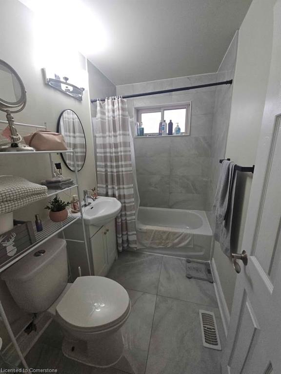 227 Fernwood Crescent Property Photo 10