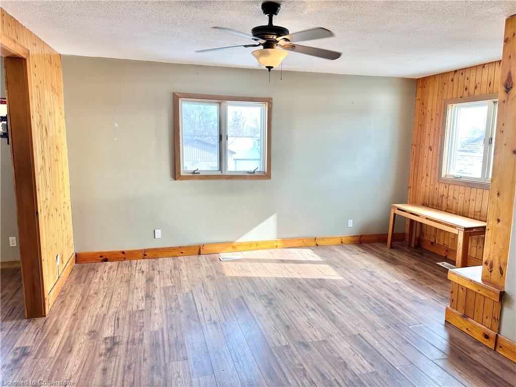 195 Townline Street Property Photo 7