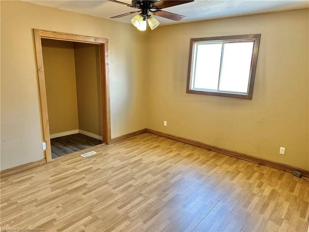 195 Townline Street Property Photo 14
