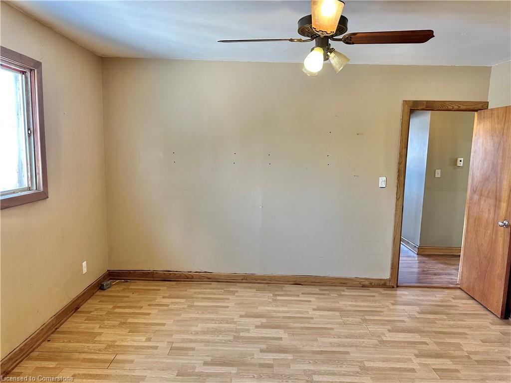 195 Townline Street Property Photo 15