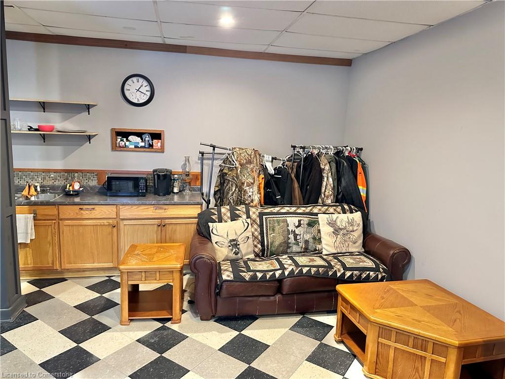 195 Townline Street Property Photo 31