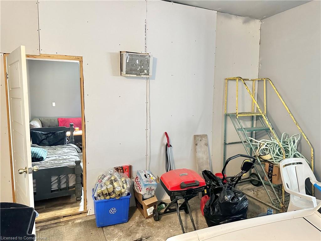 195 Townline Street Property Photo 44
