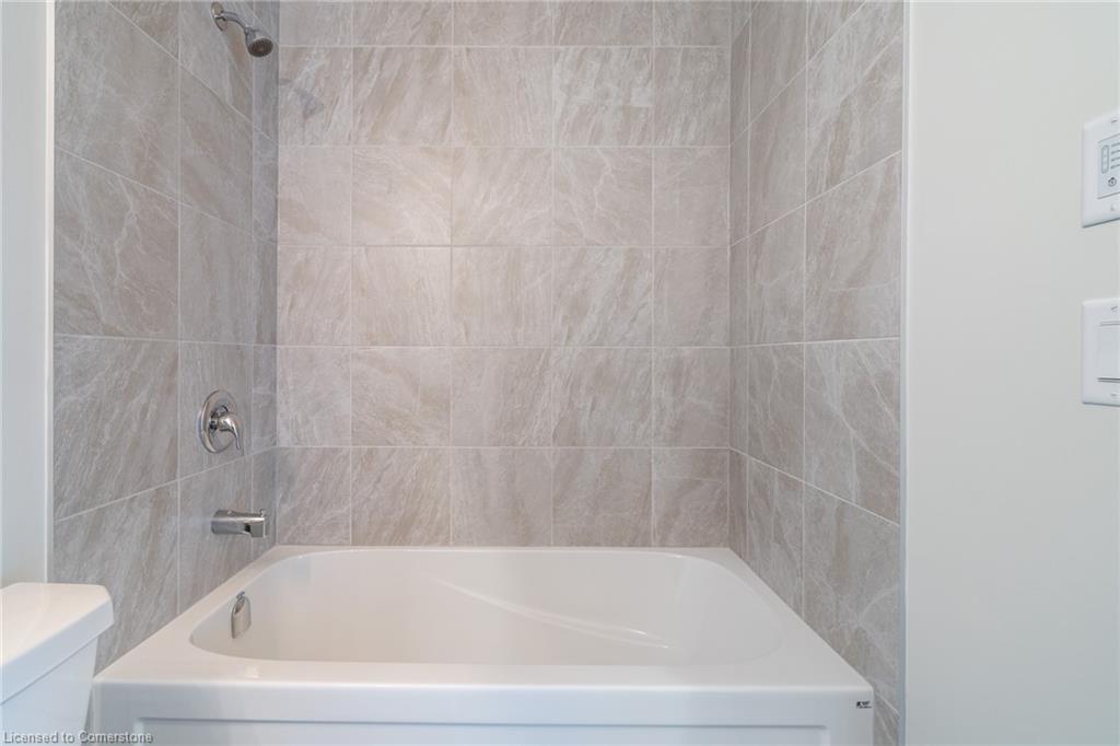 600 North Service Drive Property Photo 20