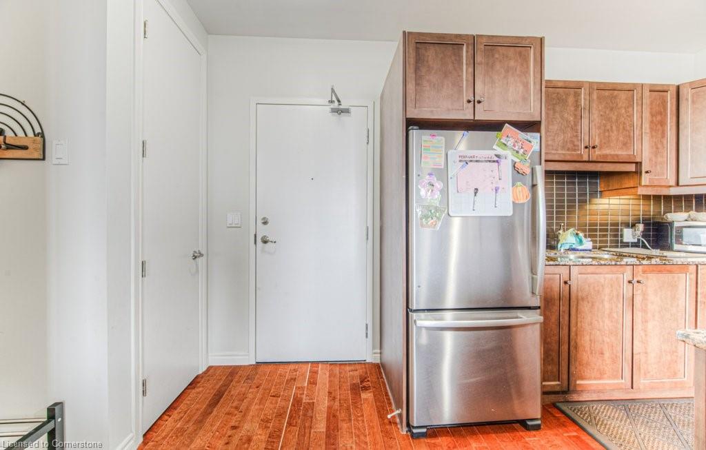 604-223 Erb Street W Property Photo 6