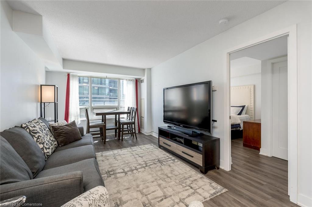 517-20 Blue Jays Way Property Photo 5
