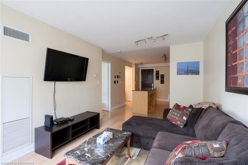 1509-20 Blue Jays Way Property Photo 6