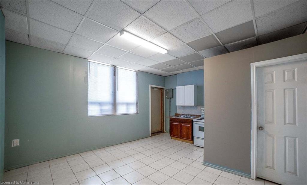 474 Barton Street E Property Photo 8