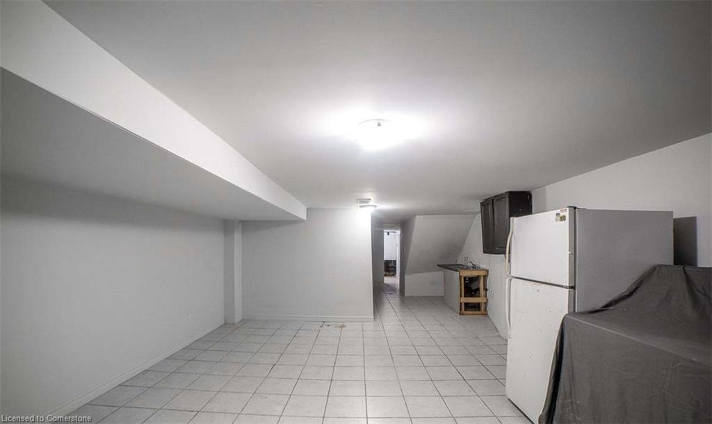 474 Barton Street E Property Photo 11