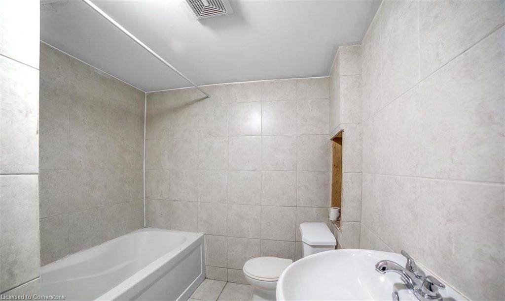 474 Barton Street E Property Photo 13