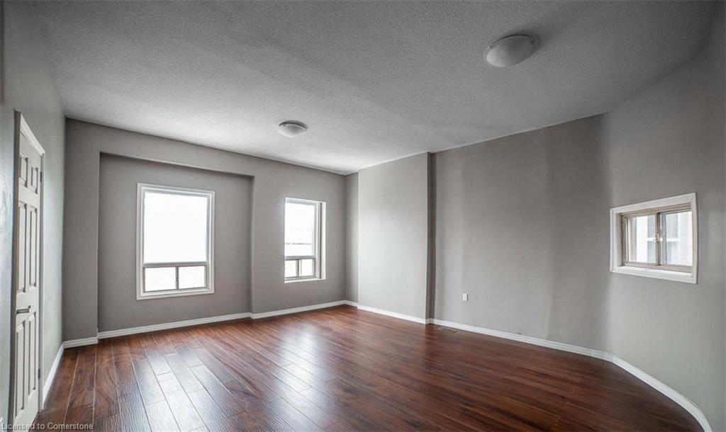 474 Barton Street E Property Photo 17