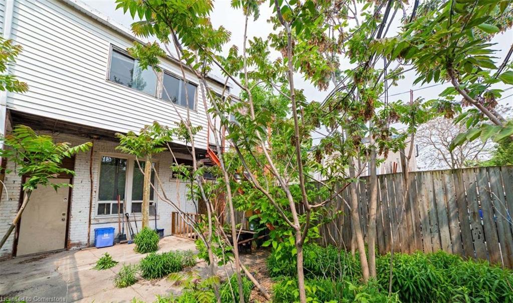 474 Barton Street E Property Photo 27