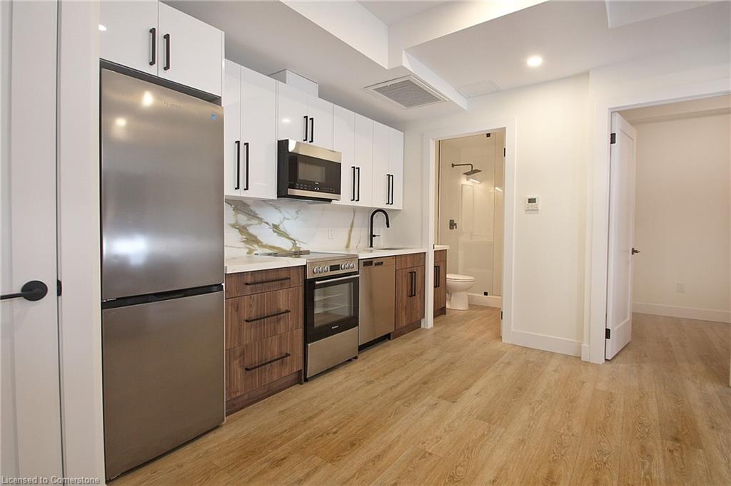 5-131 Wellington Street N Property Photo 4