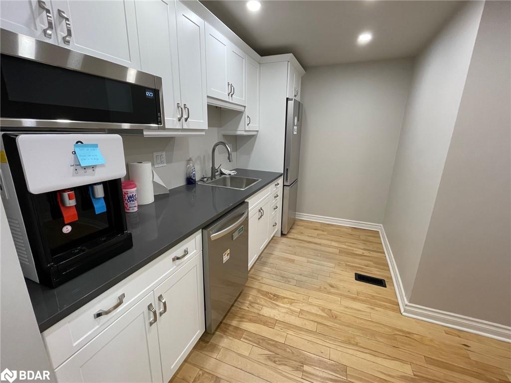 138 & 146 Mississaga Street W Property Photo 10