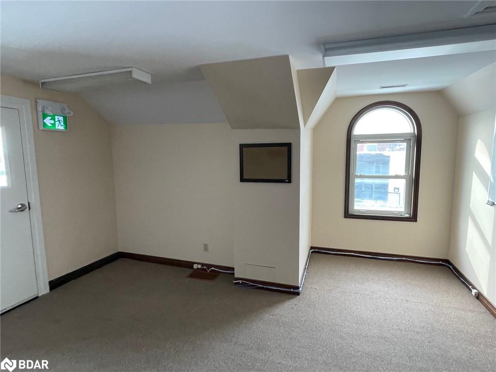138 & 146 Mississaga Street W Property Photo 16