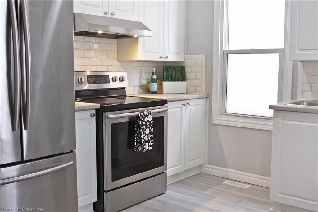 100 Park Row N Property Photo 8