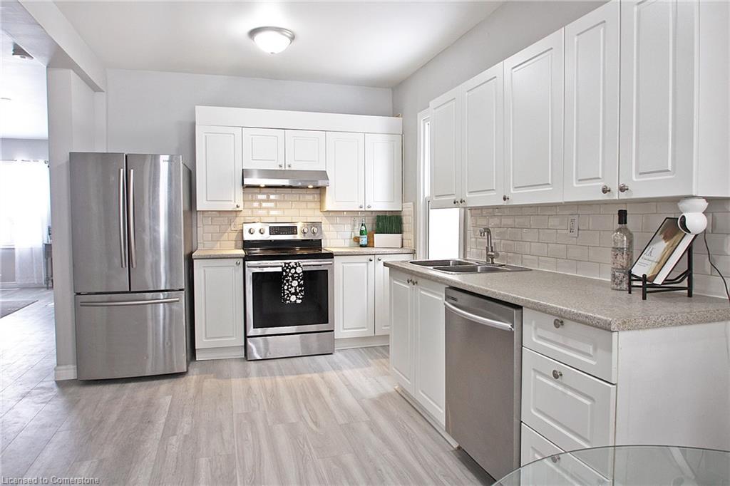100 Park Row N Property Photo 11