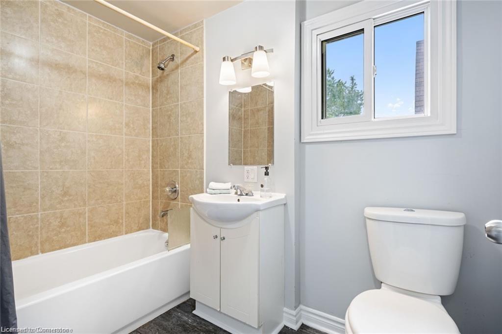 100 Park Row N Property Photo 21