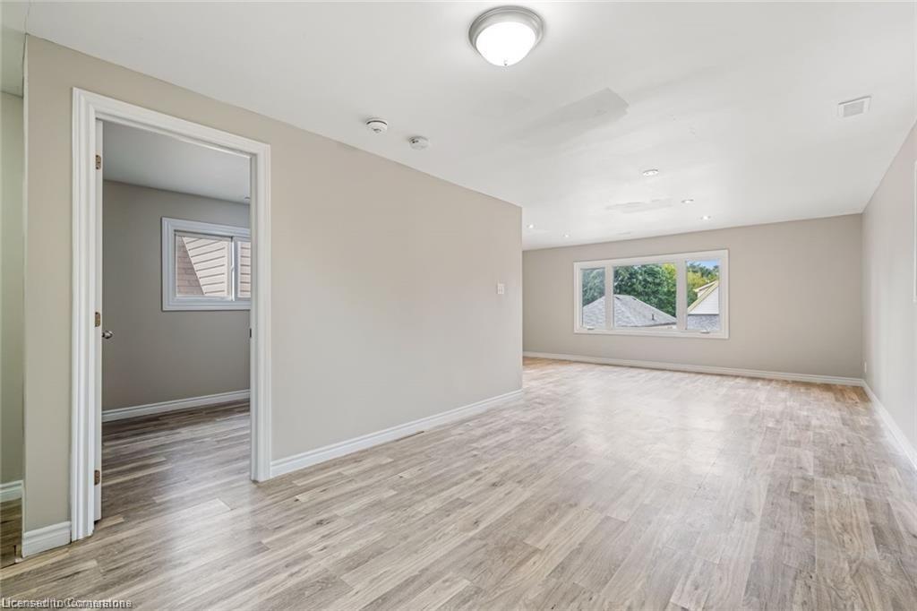 100 Park Row N Property Photo 25
