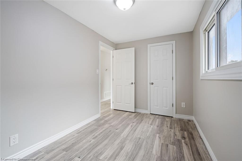 100 Park Row N Property Photo 27
