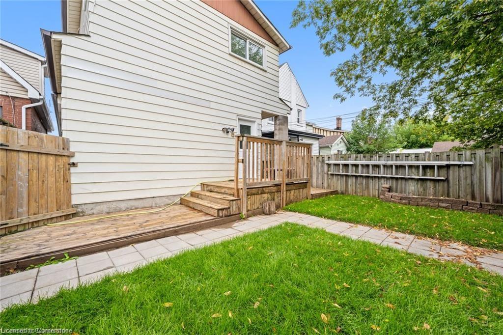 100 Park Row N Property Photo 31