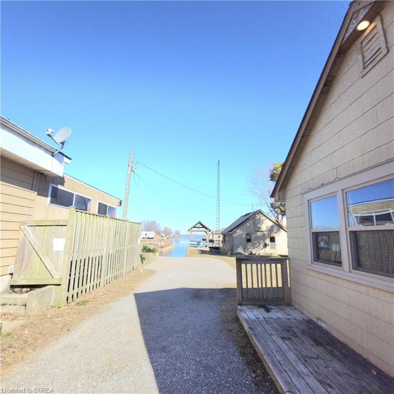 48-50 Erie Boulevard Property Photo 27