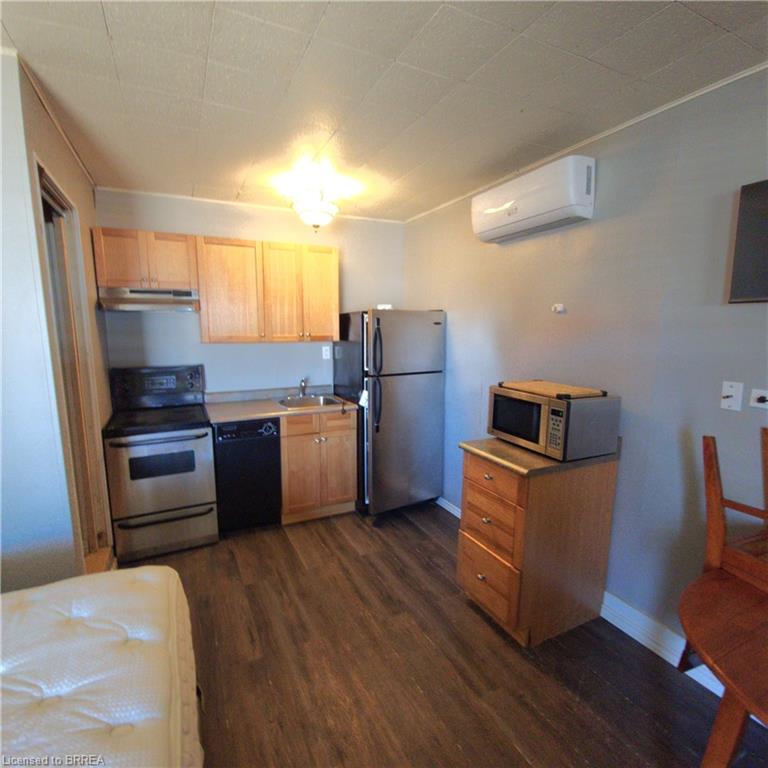 48-50 Erie Boulevard Property Photo 36