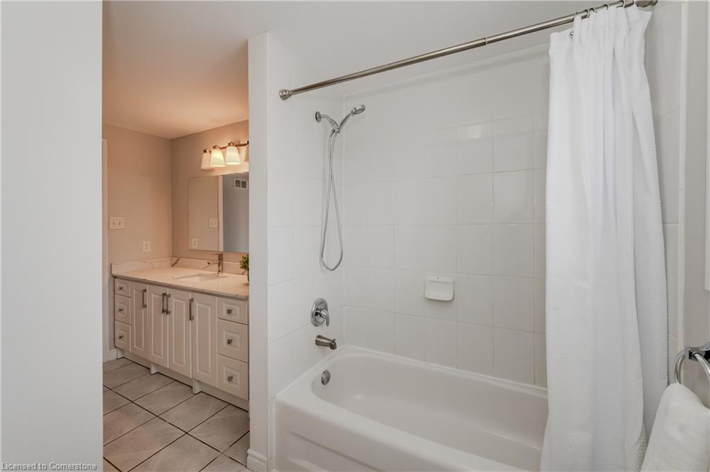 704 Brandenburg Boulevard Property Photo 25