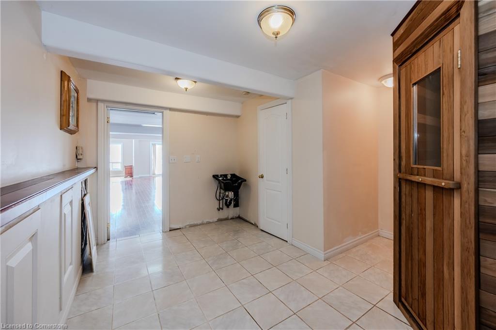 704 Brandenburg Boulevard Property Photo 40