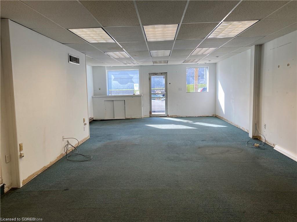 75 Robinson Street Property Photo 4