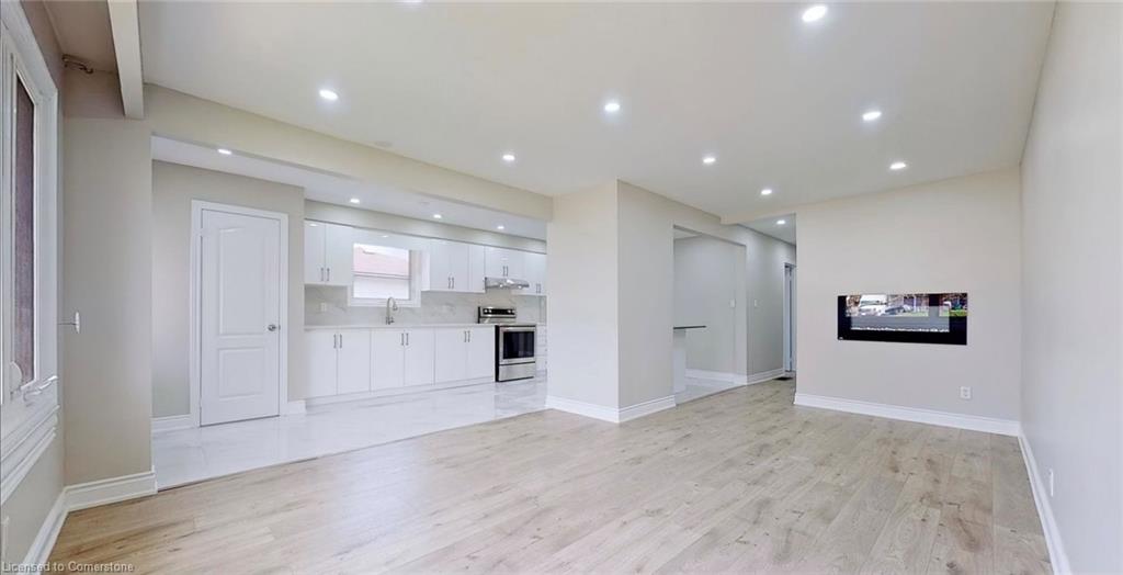 225 Simon Street Property Photo 6
