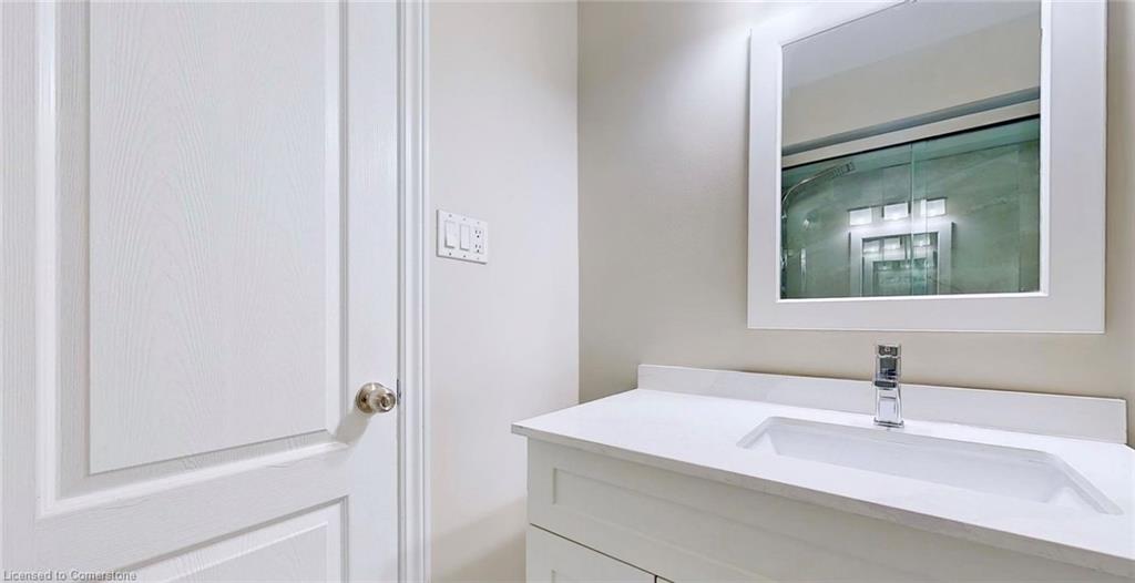 225 Simon Street Property Photo 18