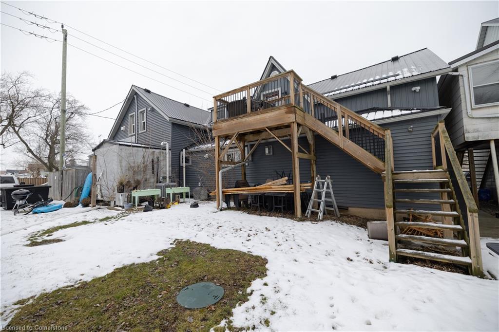 2 Erie Avenue South Property Photo 14