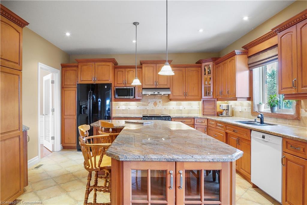 827 Birchmount Drive Property Photo 10