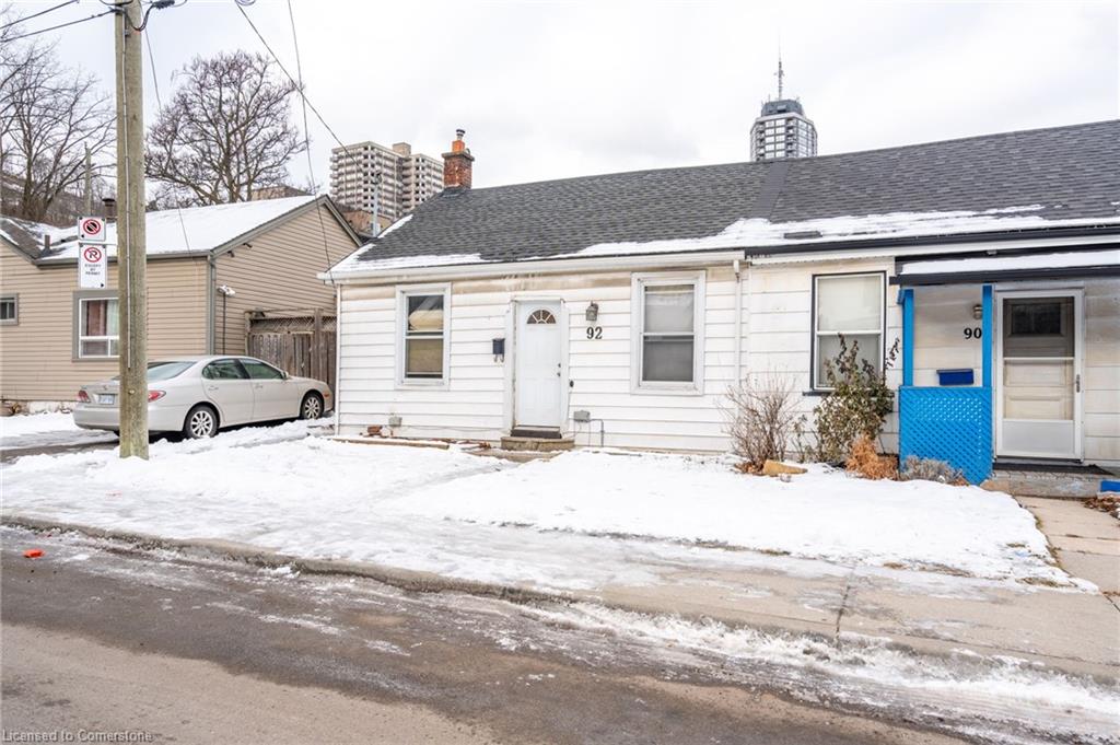 92 Aurora Street Property Photo
