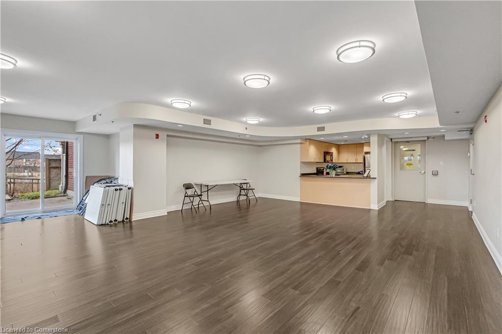 401-3060 Rotary Way Property Photo 22