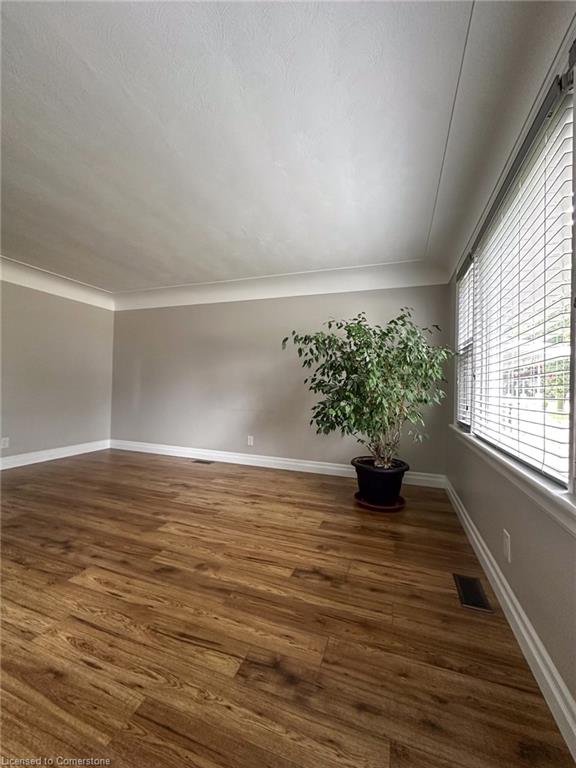 33 Newark Avenue Property Photo 7