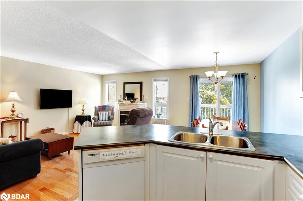 13 Masters Lane Property Photo 10