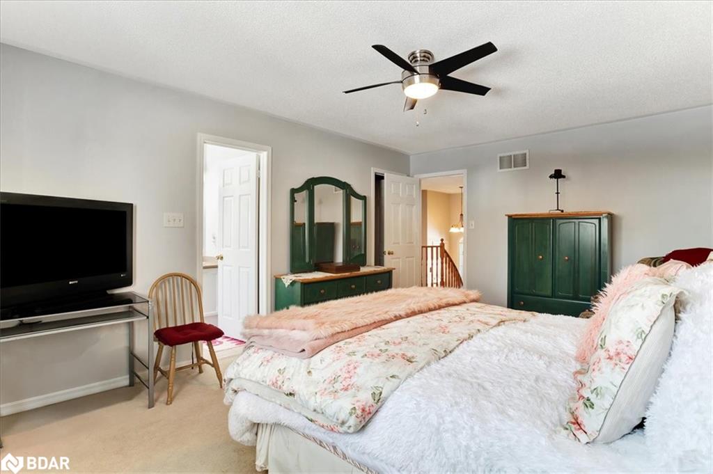 13 Masters Lane Property Photo 14